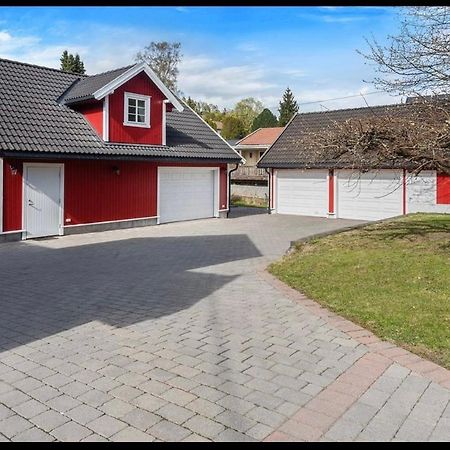 Sjarmerende Gjestehus Med Stor Hage I ซันด์วิกา ภายนอก รูปภาพ